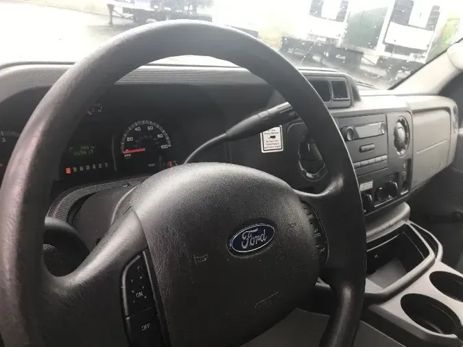 2017 Ford Motor Company E350