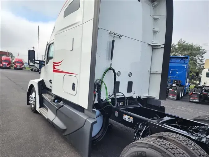 2023 KENWORTH T680