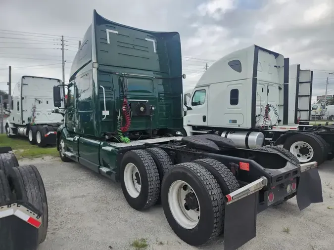 2019 VOLVO VNL64T-760