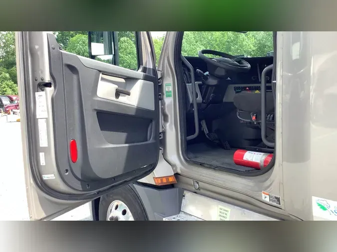 2021 Freightliner Cascadia