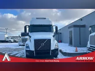 2021 VOLVO VNL760