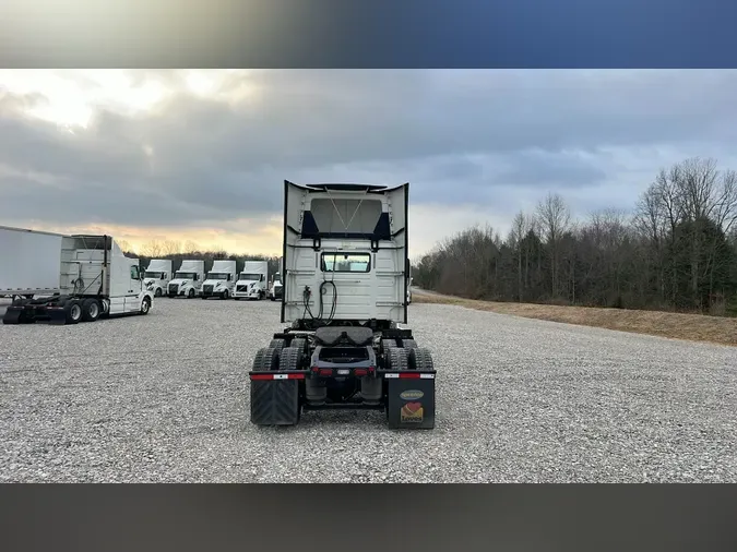 2018 Volvo VNL300