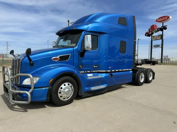 2021 Peterbilt 579f3a1027c6c1cc89c9c1f4ea3ffcaaa6b