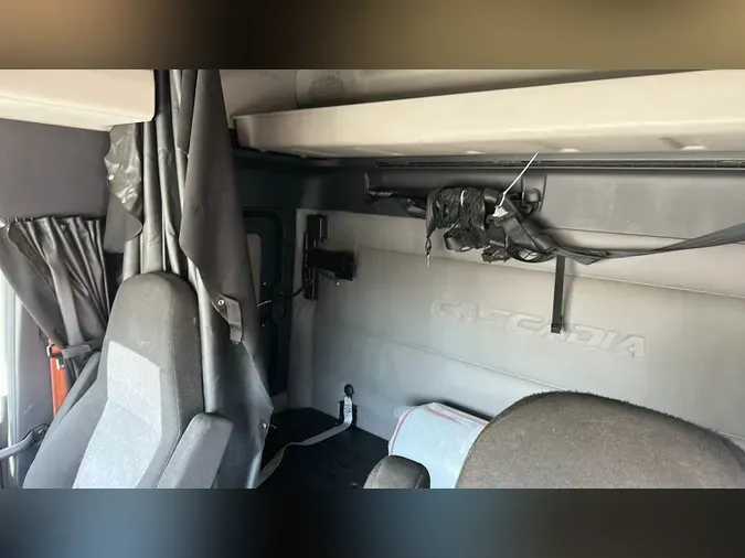 2020 Freightliner Cascadia