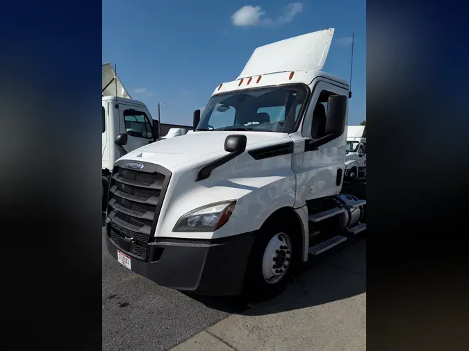 2019 FREIGHTLINER/MERCEDES CASCADIA 125f3a445c094fa1ff3edae08985562b0c8