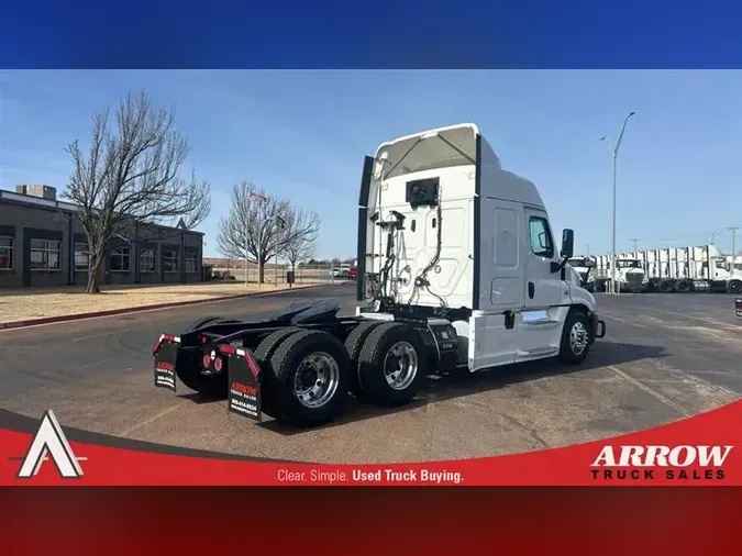 2020 FREIGHTLINER CASCADIA