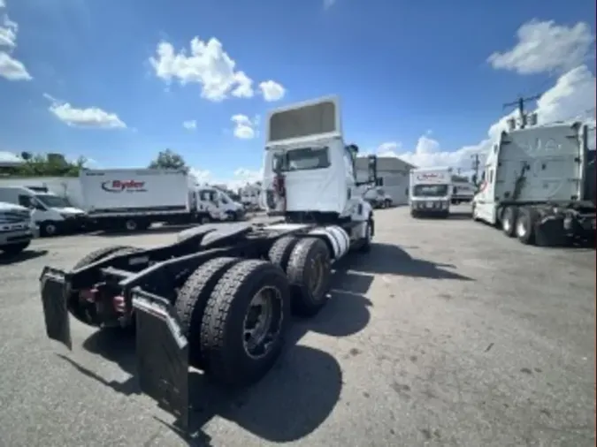 2019 NAVISTAR INTERNATIONAL LT625 DAYCAB T/A