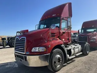 2013 MACK PINNACLE CXU612