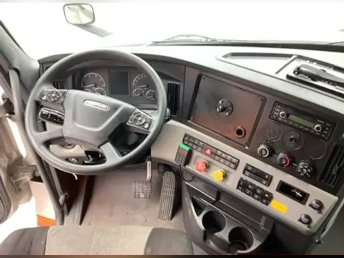 2021 Freightliner Cascadia