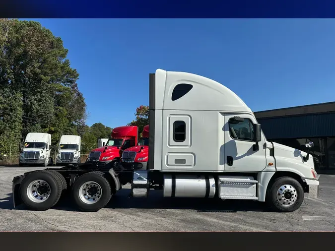 2019 FREIGHTLINER CASCADIA