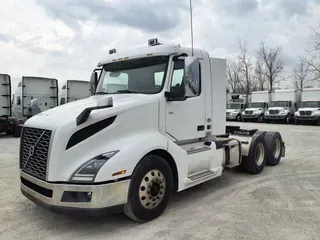 2018 VOLVO VNL64TRACTOR