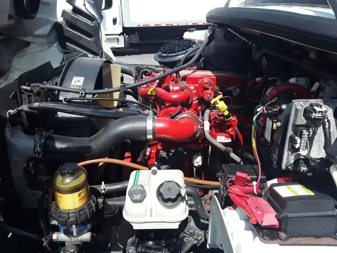 2018 FREIGHTLINER M2 106