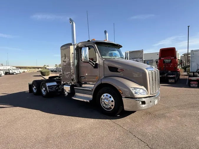 2021 Peterbilt 579f3b505b735a8ed226d2e56314e9a4d61