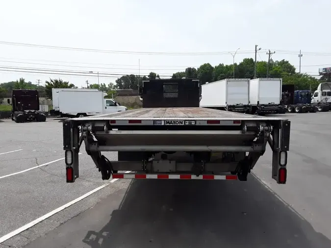 2018 FREIGHTLINER M2 106