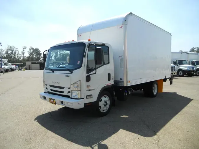 2022 Isuzu NPR-XD