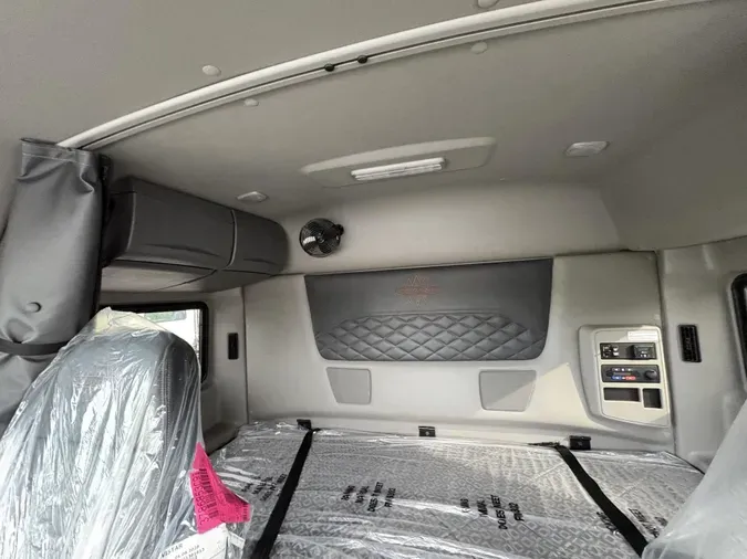 2027 International HX520 SLEEPER