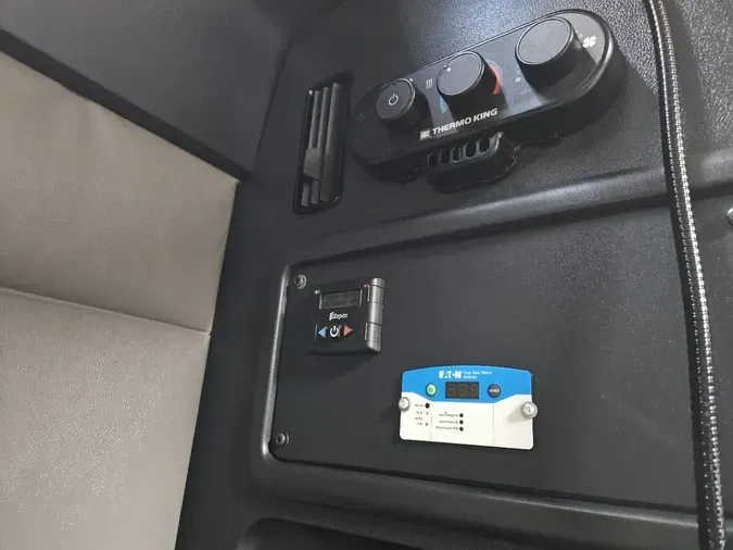 2022 FREIGHTLINER Cascadia 126