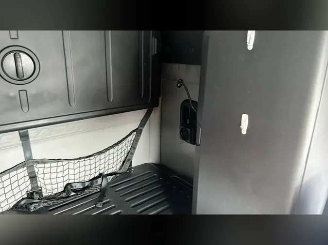 2020 Freightliner Cascadia 126