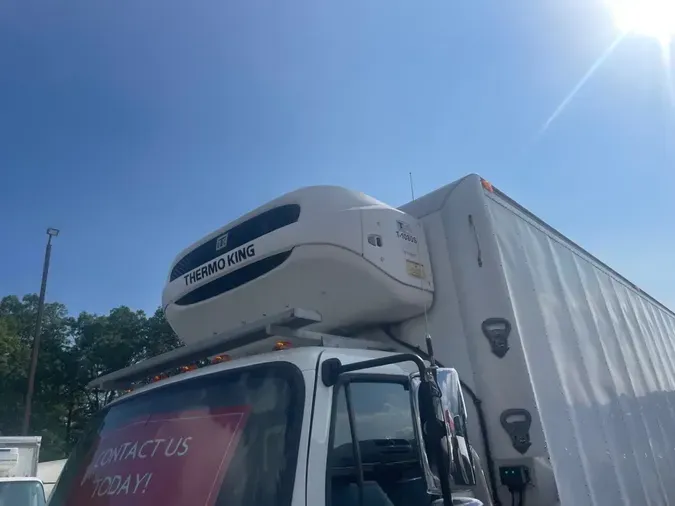 2018 FREIGHTLINER M2 106
