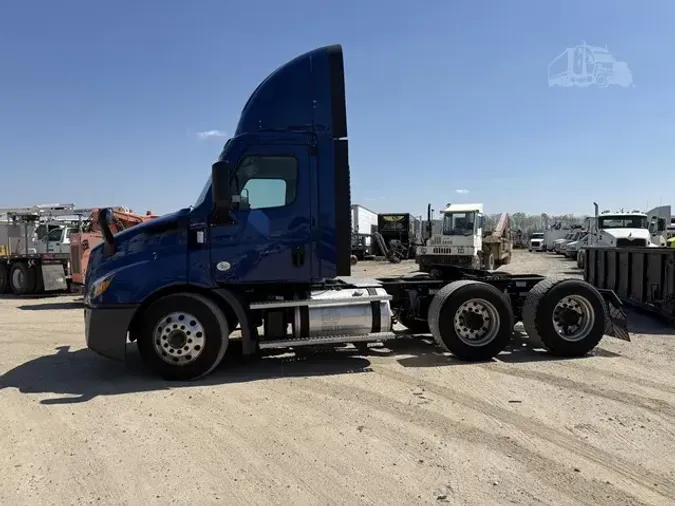 2022 FREIGHTLINER CASCADIA 116f3c3eacc5aa4339908c9c87f2bea0a8c