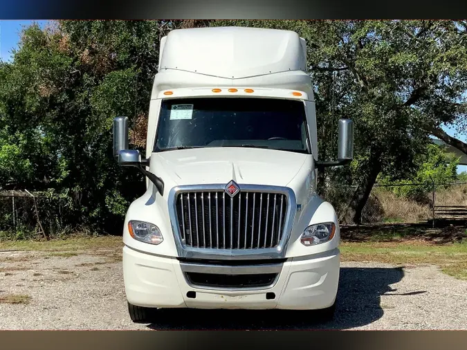 2023 INT LT625 6x4