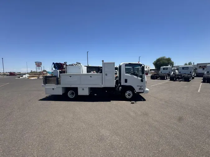 2022 Isuzu NPR-HD