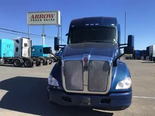 2022 KENWORTH T680