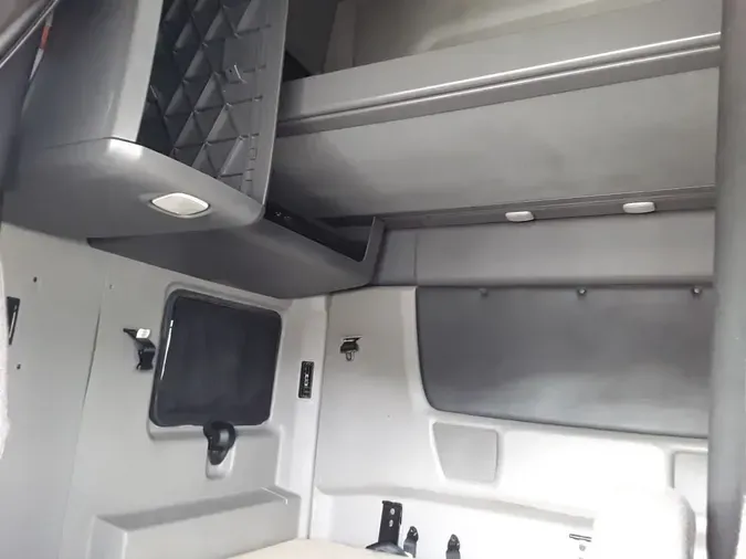 2019 NAVISTAR INTERNATIONAL LT625 SLPR CAB