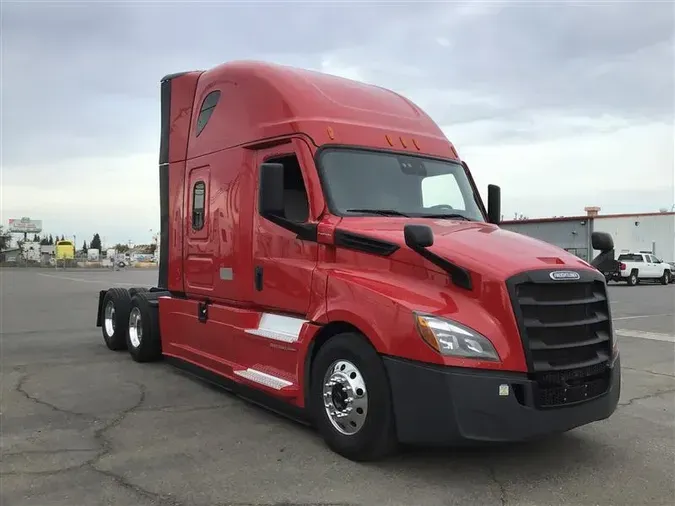 2022 FREIGHTLINER CA126