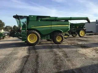 2020 John Deere S770