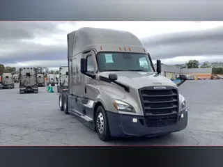 2022 Freightliner Cascadia 126