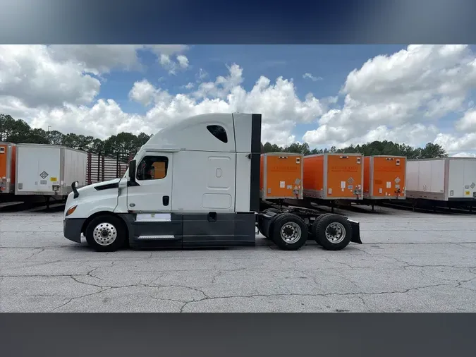 2023 Freightliner Cascadia 126f3d9a2bac43d966a937a305735d21680