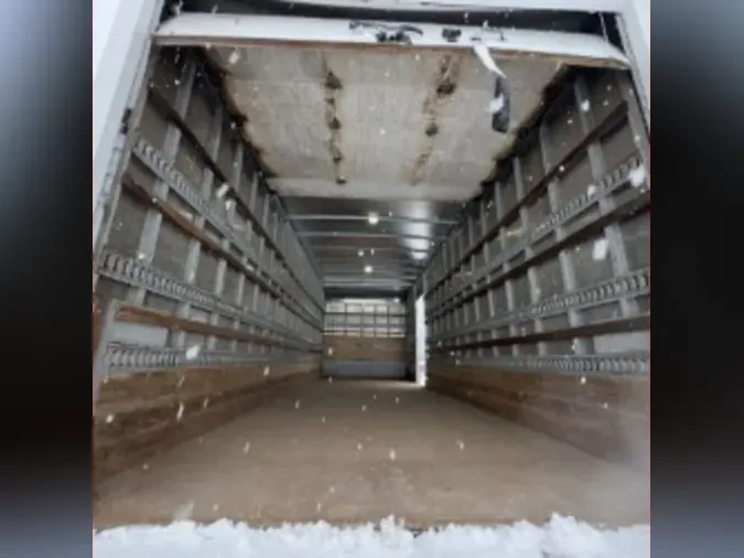 2018 FREIGHTLINER/MERCEDES M2 106