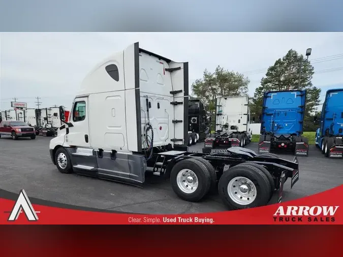 2020 FREIGHTLINER CA126