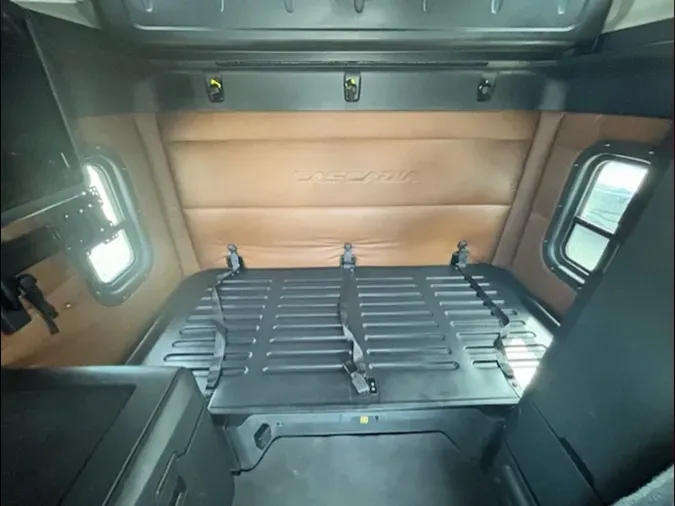 2021 Freightliner Cascadia 126