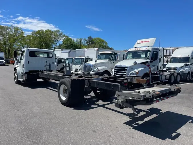 2019 FREIGHTLINER M2 106