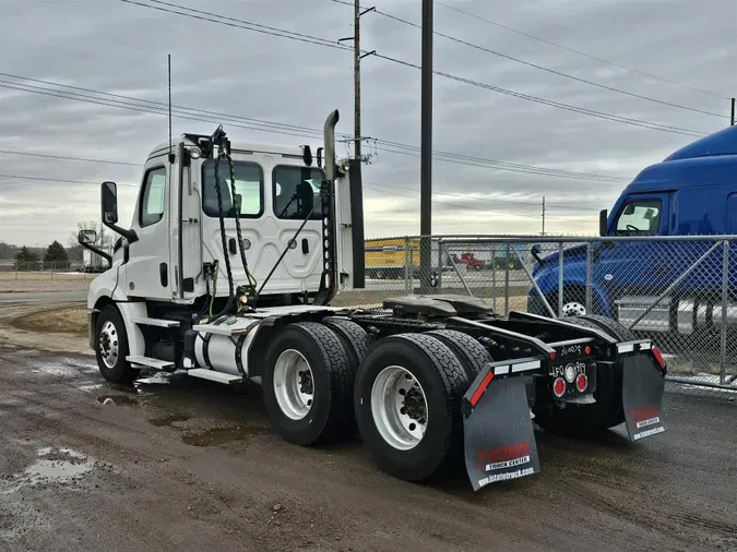 2020 Freightliner New Cascadia