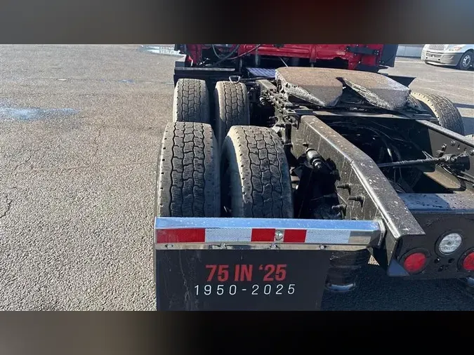 2022 FREIGHTLINER CA126