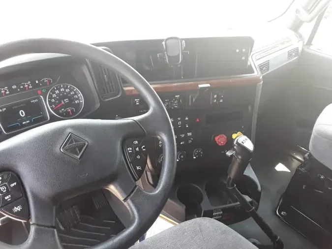 2019 NAVISTAR INTERNATIONAL LT625 SLPR CAB