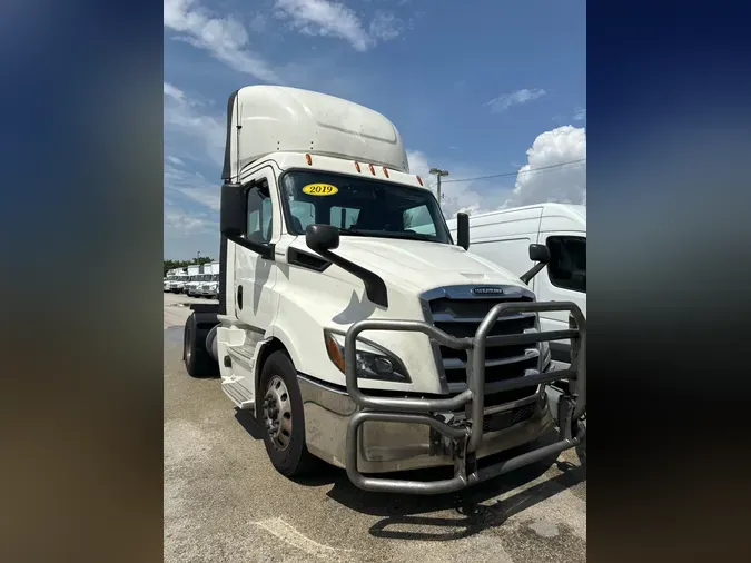 2019 FREIGHTLINER/MERCEDES NEW CASCADIA 116