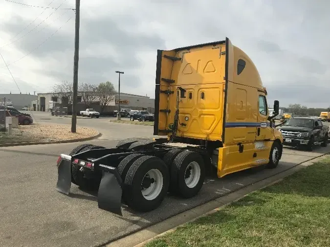 2019 Freightliner T12664ST