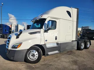 2023 FREIGHTLINER Cascadia 126