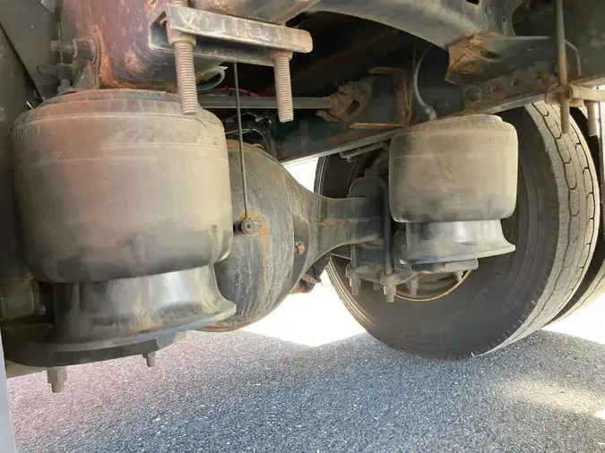 2022 FREIGHTLINER/MERCEDES M2 106f3f20673c90392a7060ff151c2b64e37