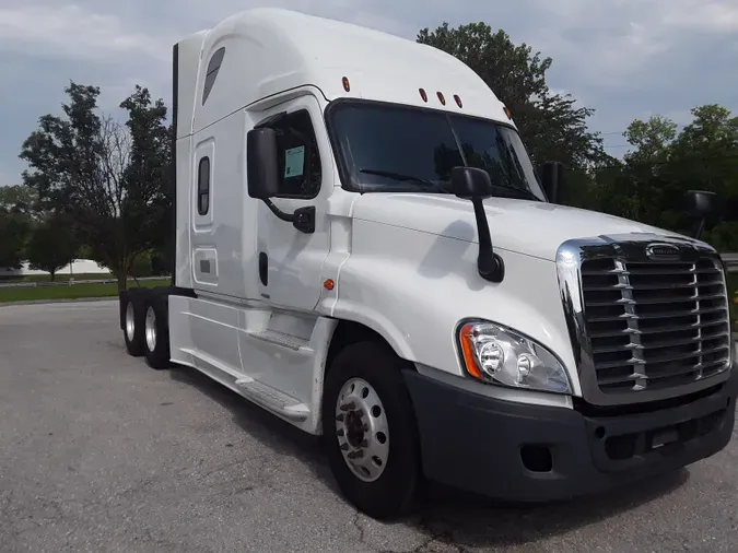 2018 FREIGHTLINER/MERCEDES CASCADIA 125