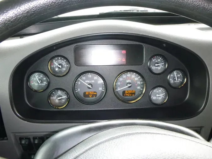 2018 Peterbilt 337