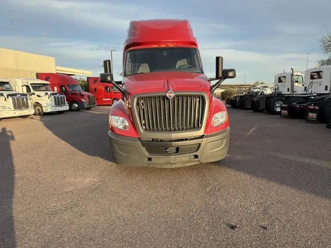 2022 International LT625f3f6fcfc6efae3968155b9e9083a0619