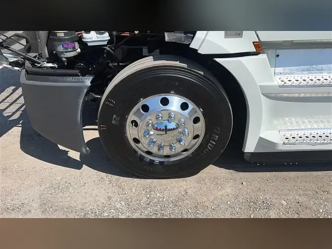 2020 FREIGHTLINER CA126
