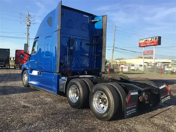 2020 FREIGHTLINER CA126