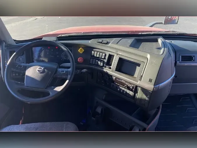 2020 VOLVO VNL64T760f3ffaef409988617fa4243ea30740502