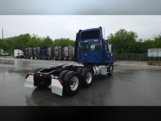 2020 Freightliner Cascadia 126f40019635ce36eb72c1ea040a50bc6b6
